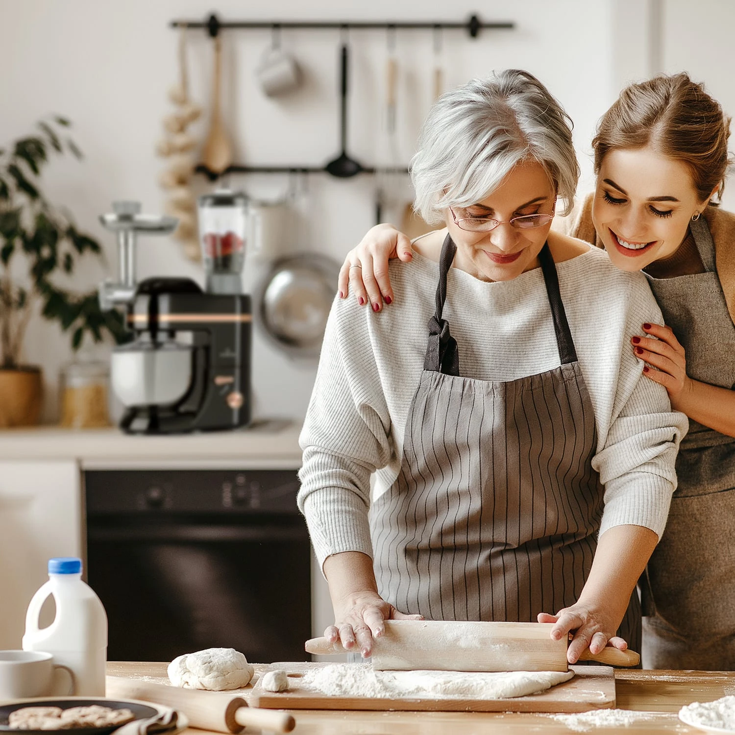 Lucia Elegance Küchenmaschine Mixer Fleischwolf 2000W BPA-frei 2 Lucia Elegance Küchenmaschine Mixer Fleischwolf 2000W BPA-frei – Bild 2