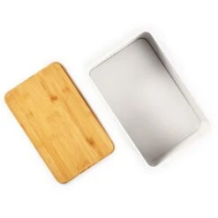 Stigby 2-in-1 Brotkasten Mit Schneidebrett Metallblech Bambus -Bestes Haushaltsgeräte Geschäft 10038121 yy 0003 logo