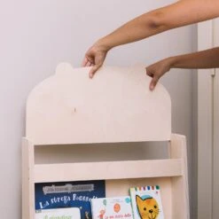 Dotty Natural Haus Bücherregal Montessori Multiplex 60x95x13cm -Bestes Haushaltsgeräte Geschäft 10038665 yy 0003 logo